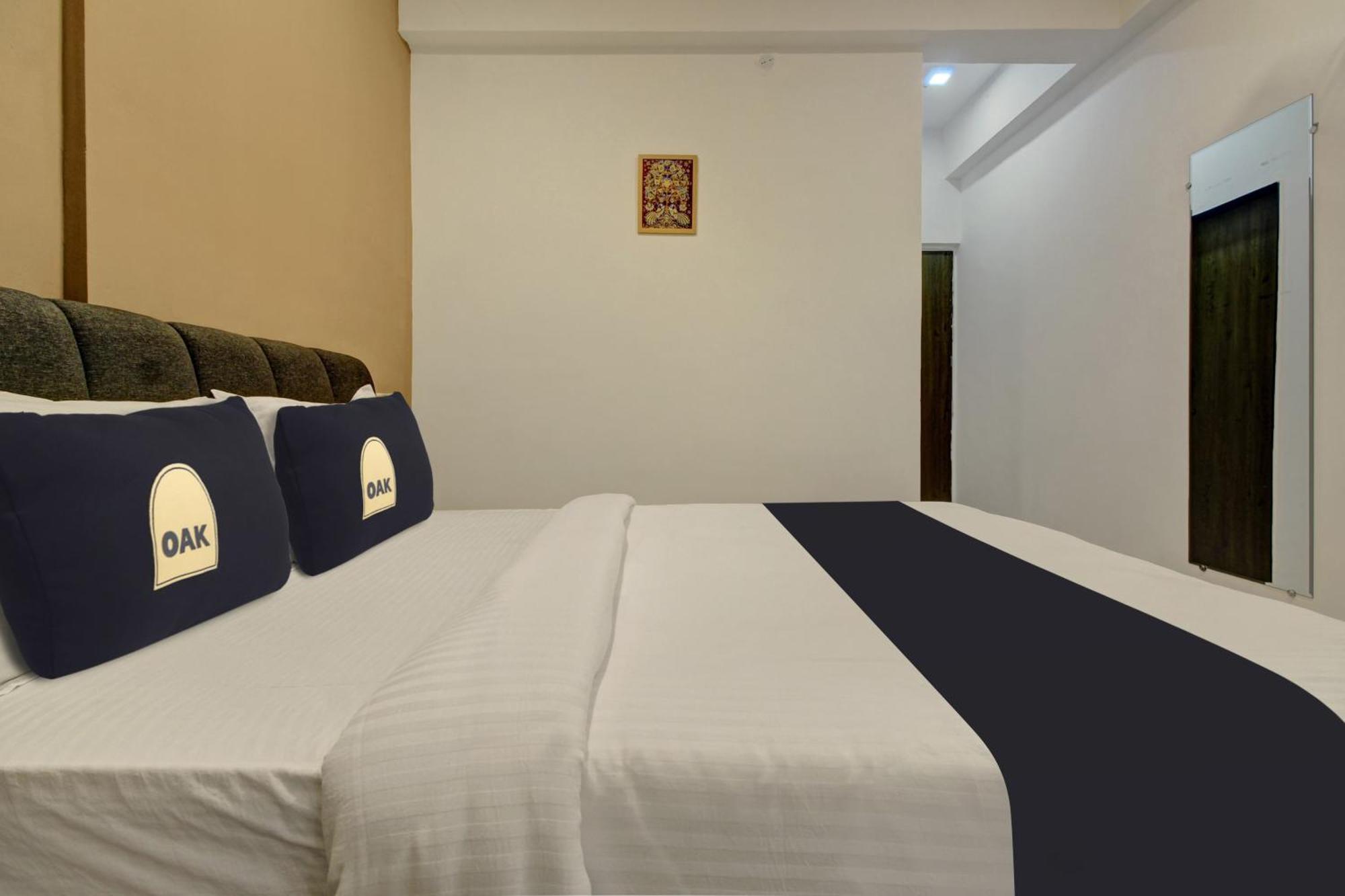 Super Collection O Grey House Hotell Pune Eksteriør bilde