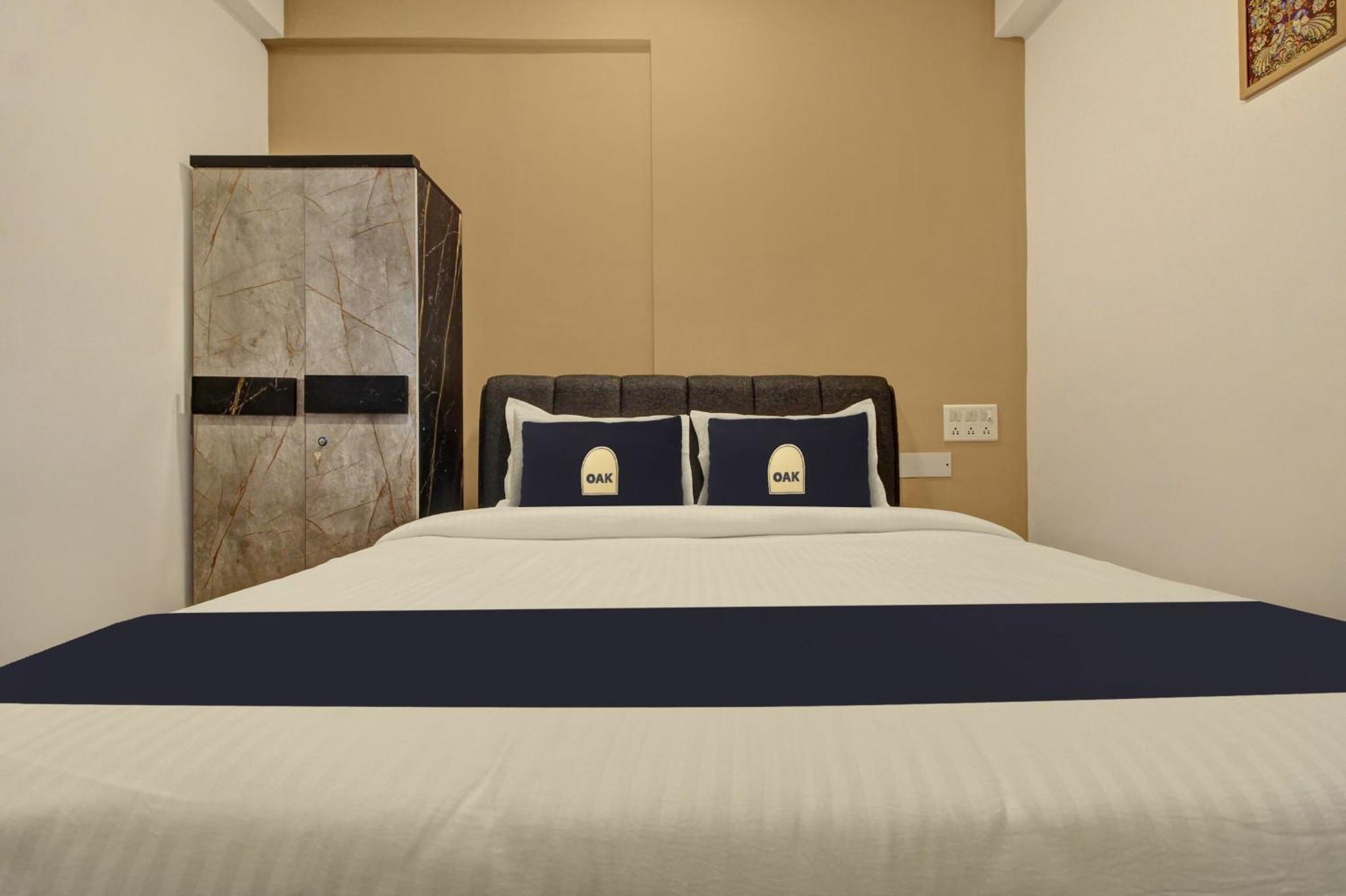 Super Collection O Grey House Hotell Pune Eksteriør bilde